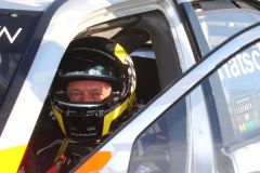 F2124318